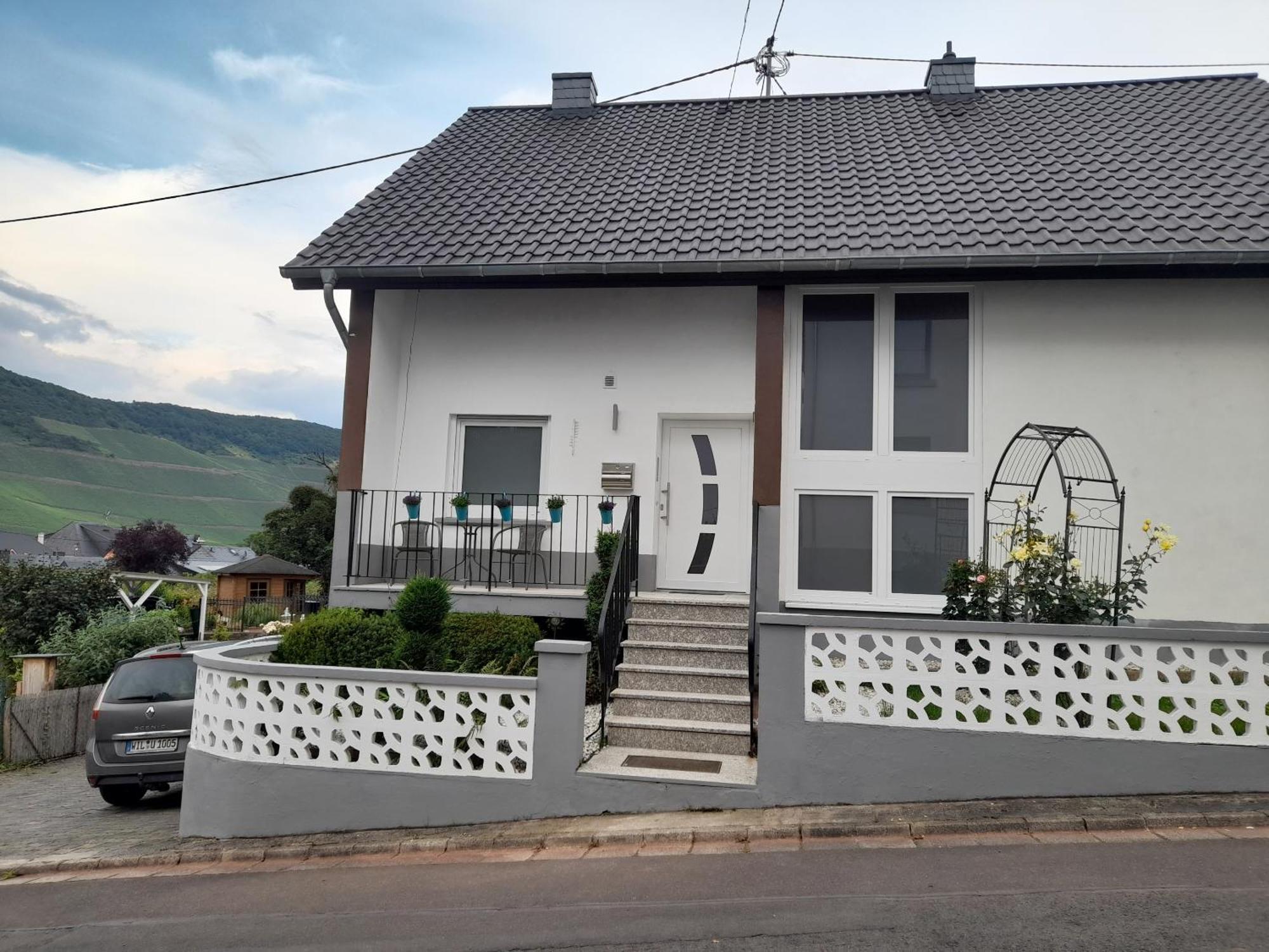 Gaestezimmer Bernkastel - Gaestehaus Barbara المظهر الخارجي الصورة